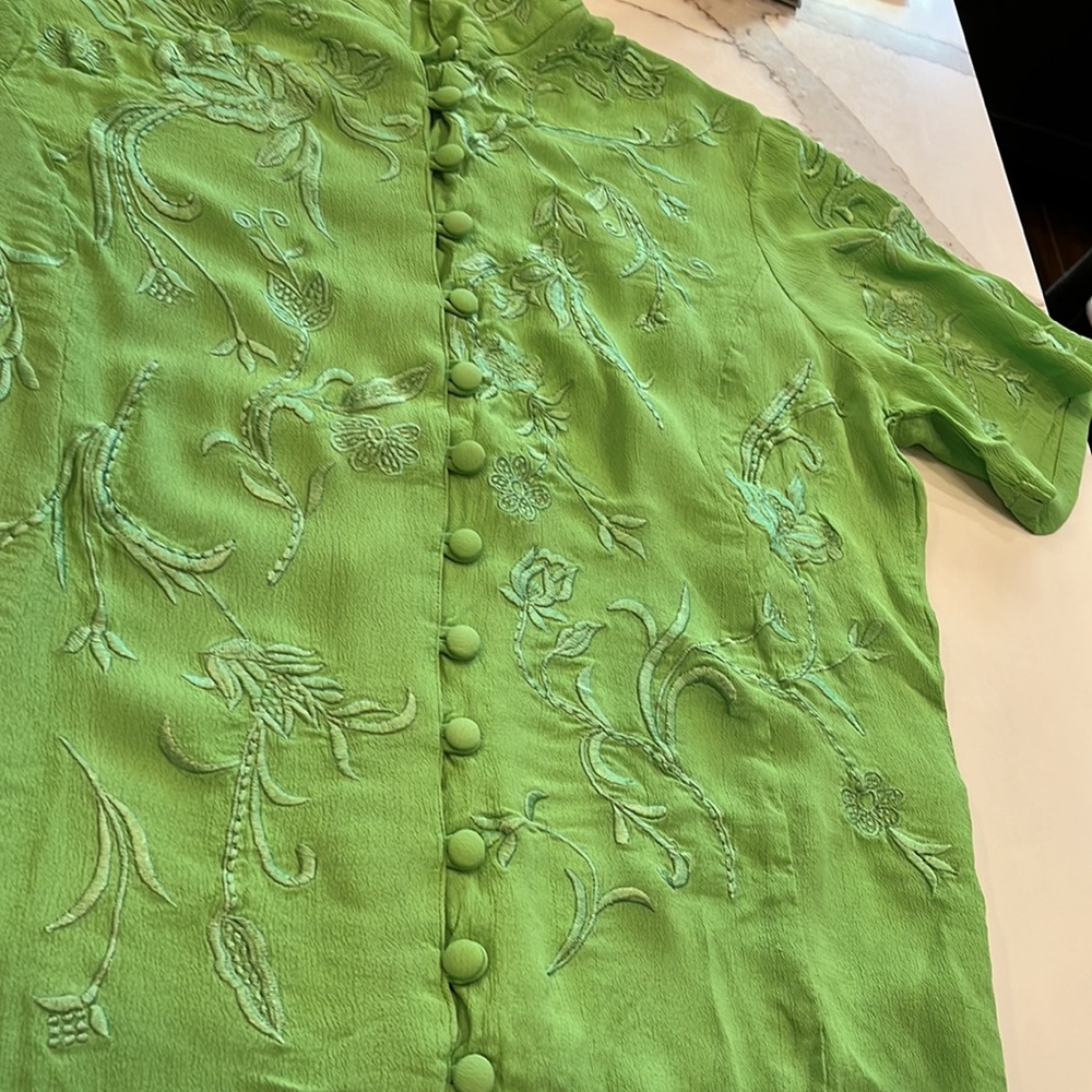 Worn once beautiful Lime Green Blouse by Together! Size 8 - Picture 5 of 16